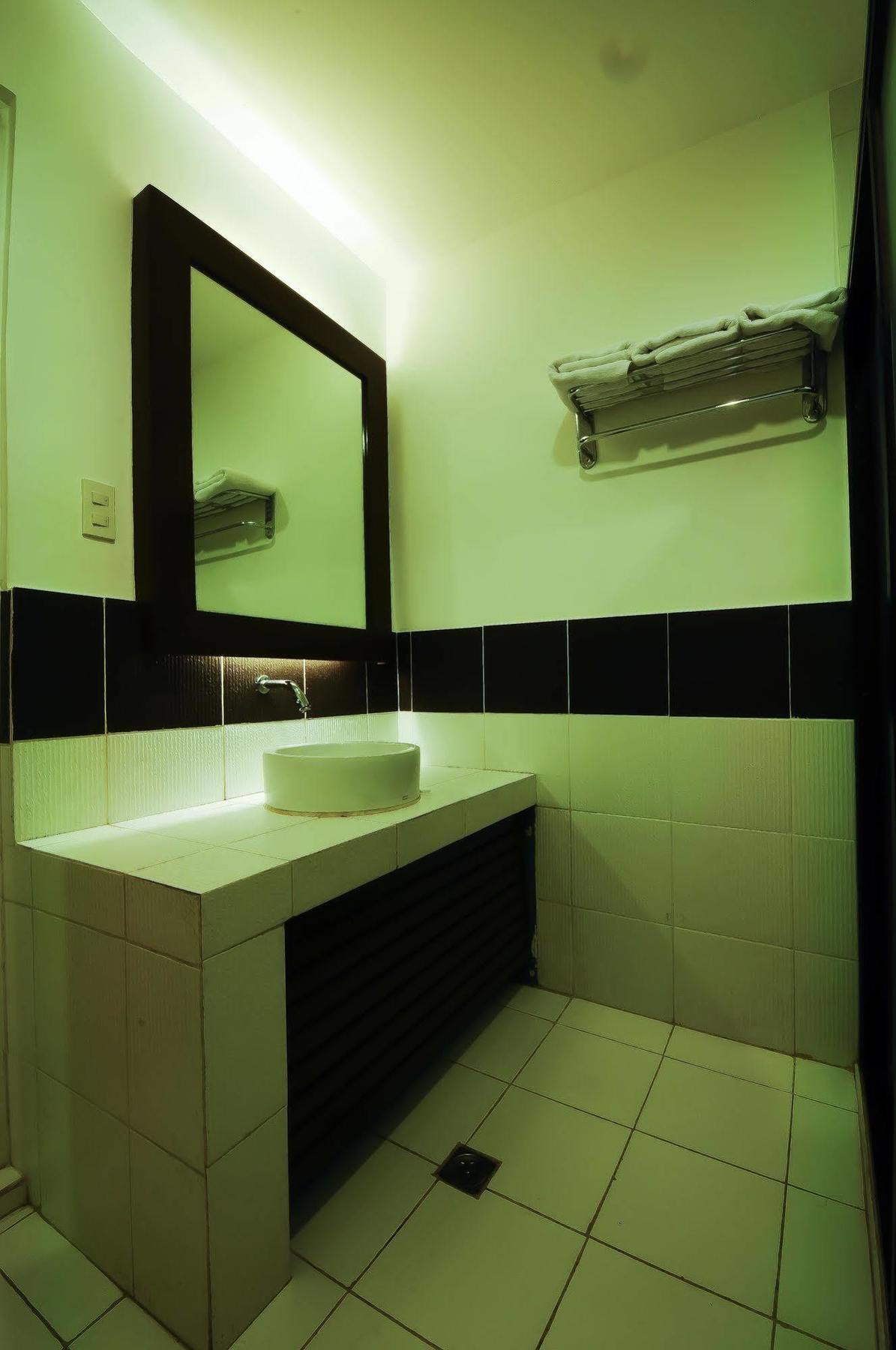 Ong Bun Pension House Iloilo City Buitenkant foto